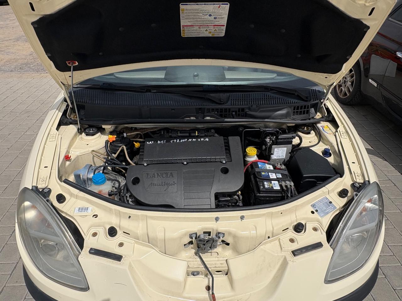 Lancia Ypsilon 1.3 Multijet 16V Argento
