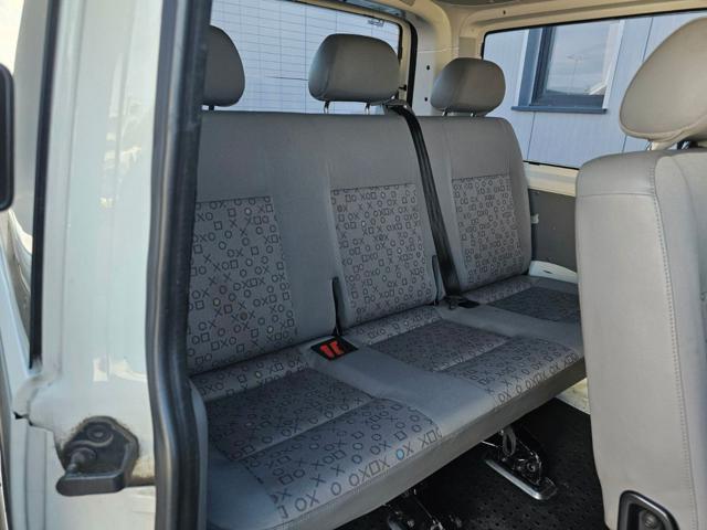 VOLKSWAGEN Transporter VW T5 2.5tdi 131cv 9Posti Klima
