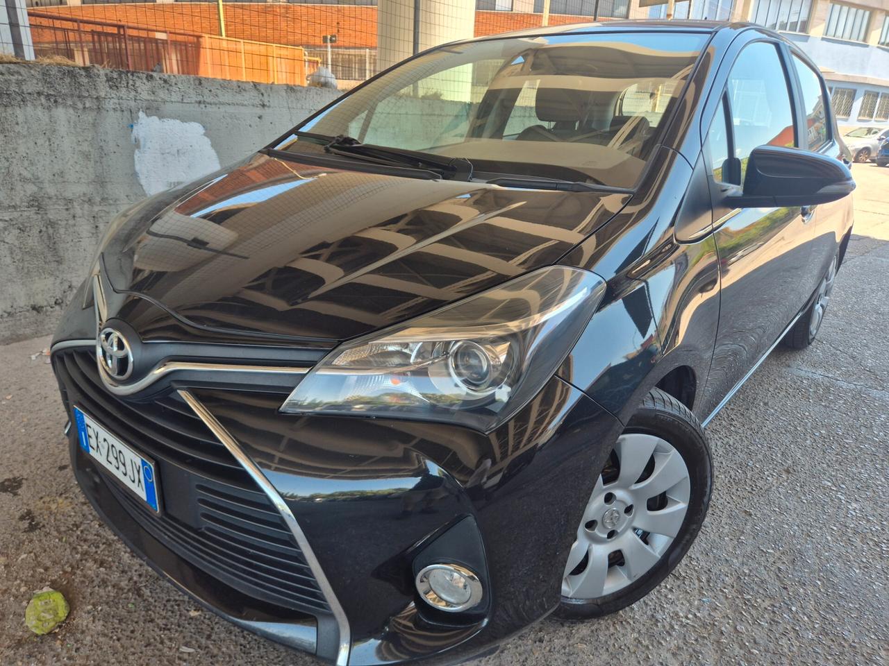 TOYOTA YARIS RESTAILING 1.4 DIESEL NUOVISSIMA 2015