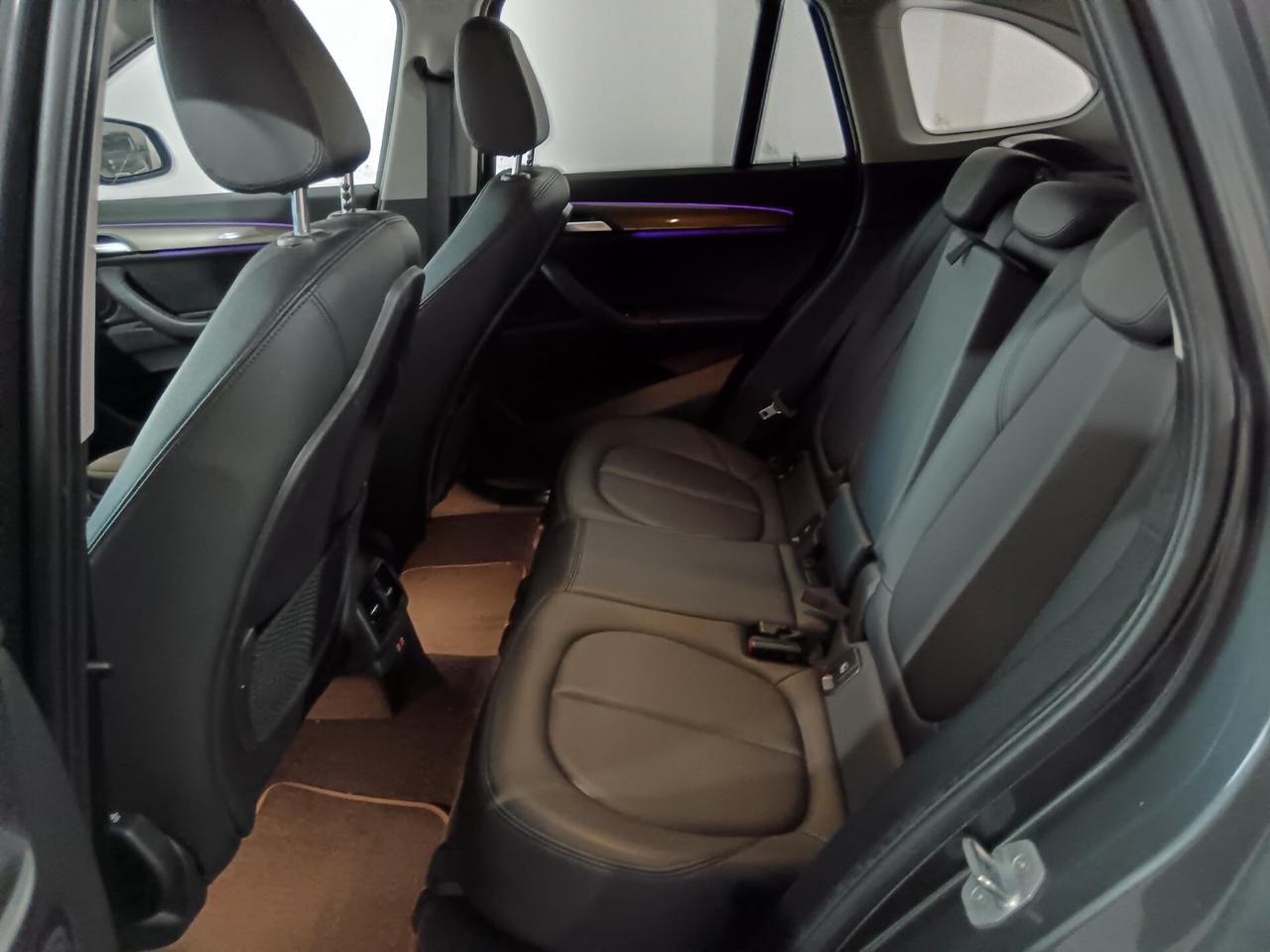 BMW X1 SDRIVE18D XLINE