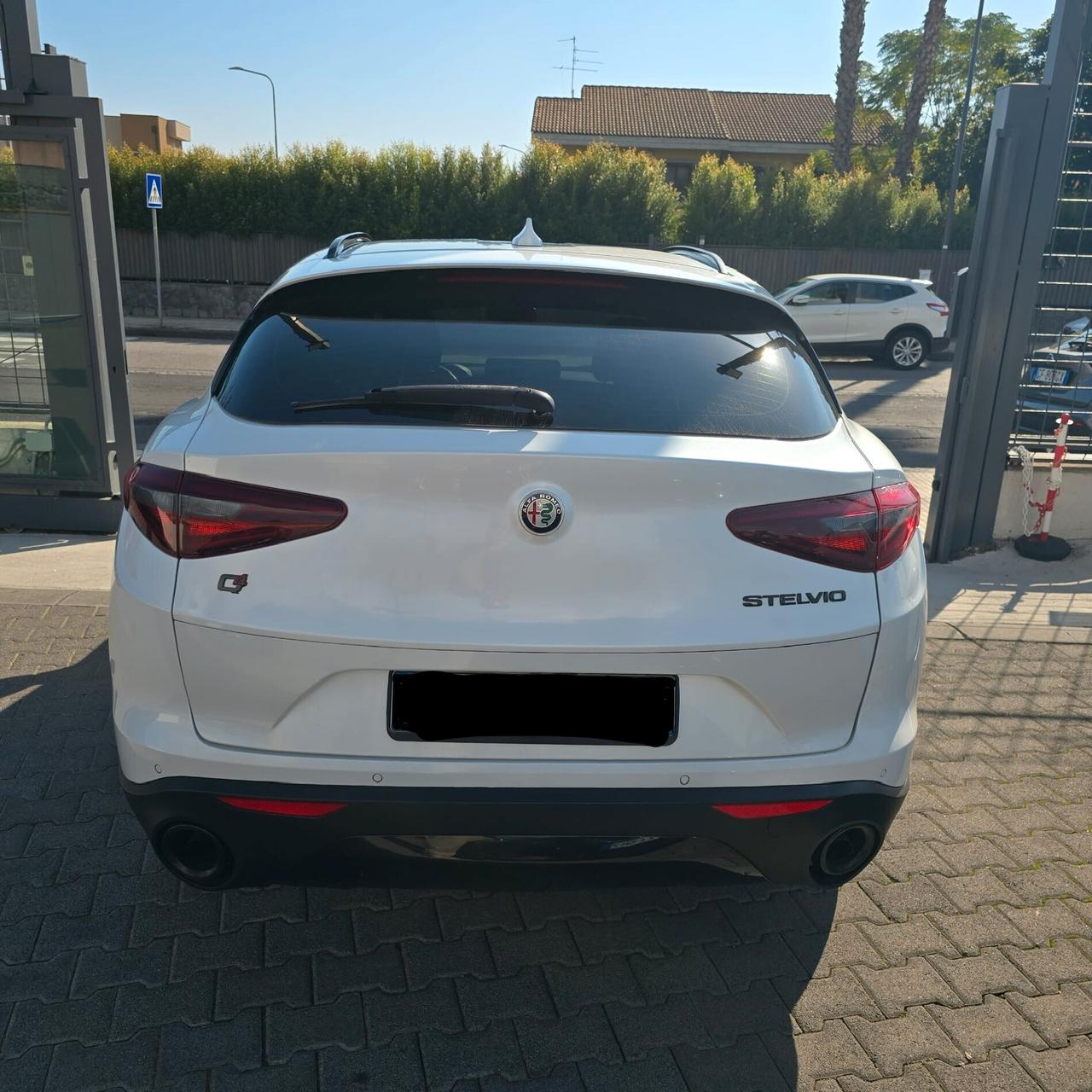 Alfa Romeo Stelvio 2.2 Turbodiesel 210 CV AT8 Q4 Executive