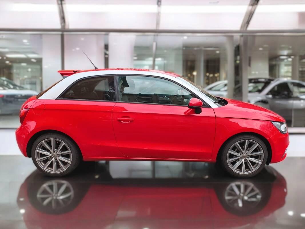 Audi A1 A1 I 2011 3p 1.2 tfsi Ambition