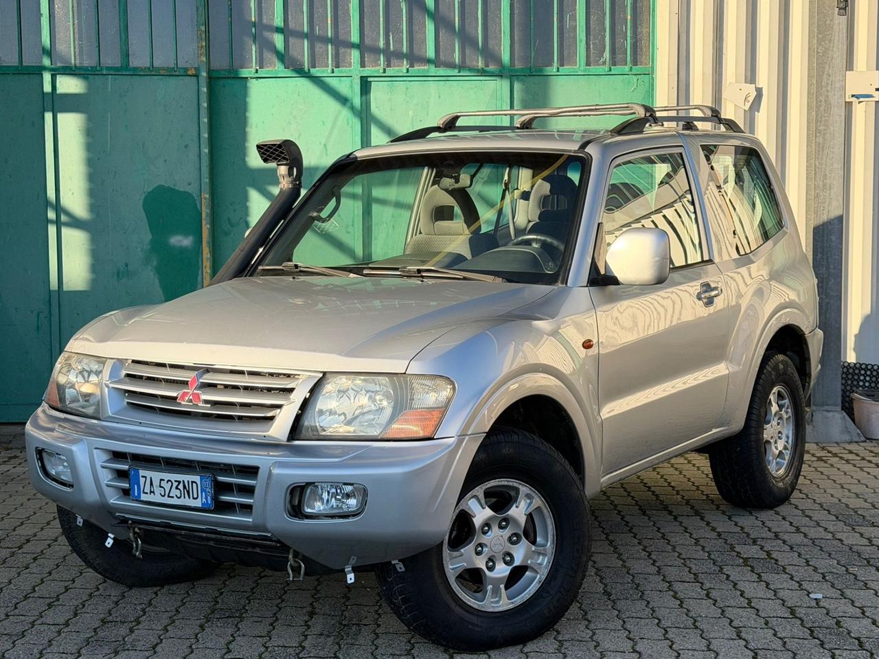 Mitsubishi Pajero 2.5 TDI 3p. GLX Autocarro