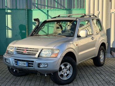 Mitsubishi Pajero 2.5 TDI 3p. GLX Autocarro