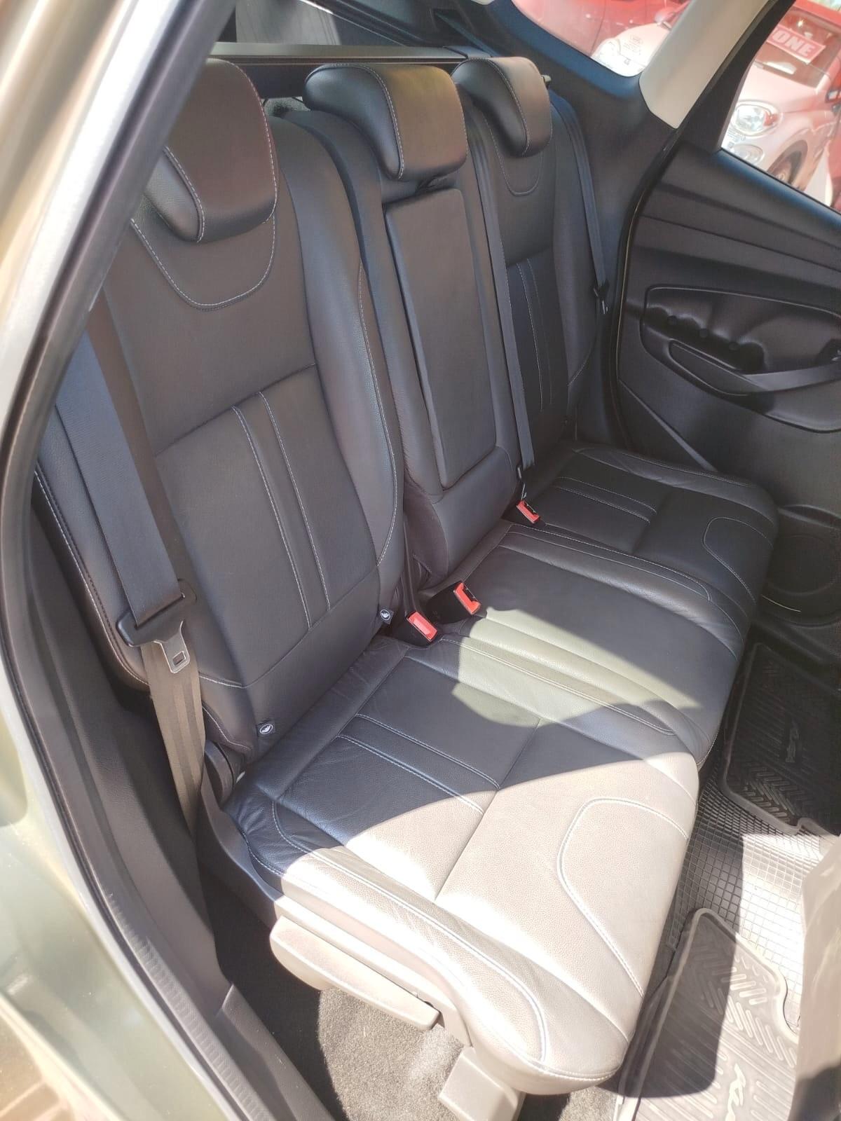 Ford Kuga 2.0 TDCI 140 CV 4WD Titanium