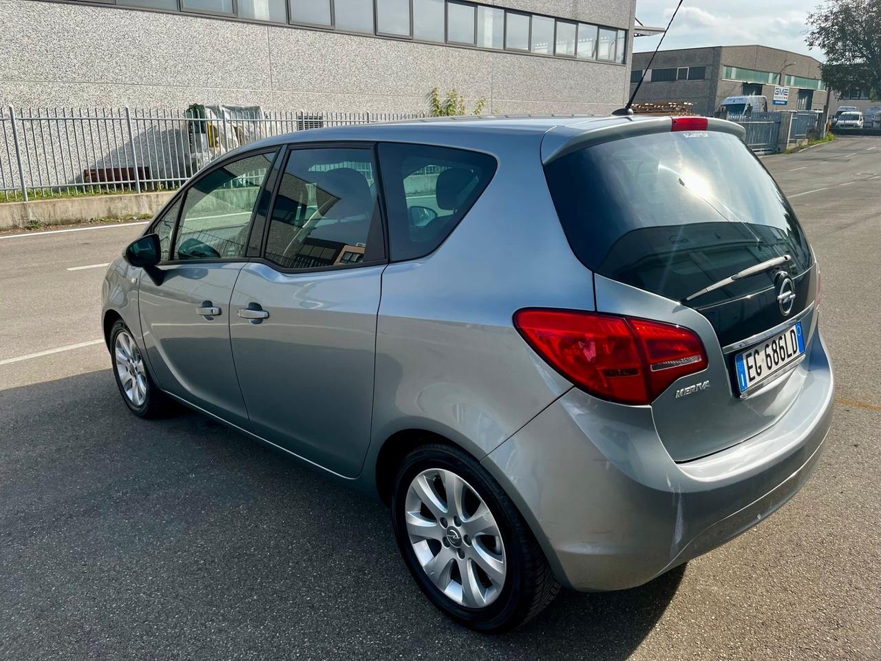 Opel Meriva 1.4benzina 2011 152.000km perfetta