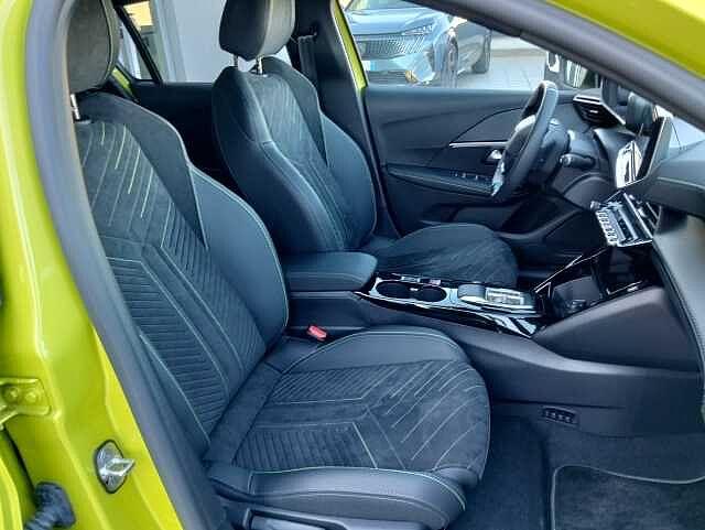 Peugeot 208 Hybrid 136 e-DCS6 GT