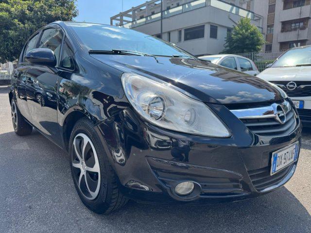 OPEL Corsa 1.2 5 porte Cosmo