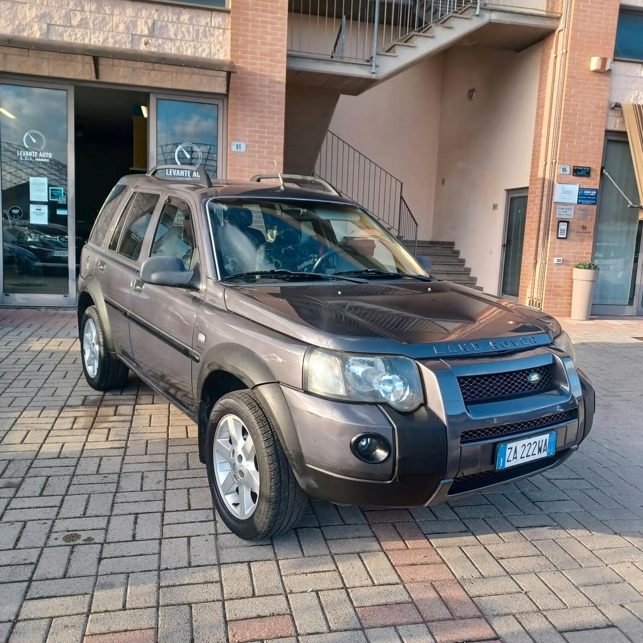 4X4 INDISTRUTTIBILE FREELANDER 2.0 TDI