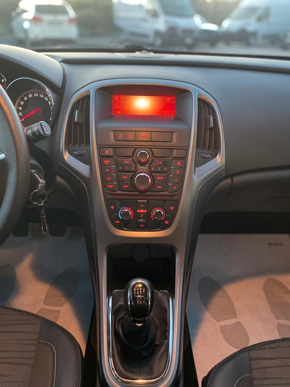 Opel Astra 1.4 Turbo 140CV Sports Tourer Cosmo