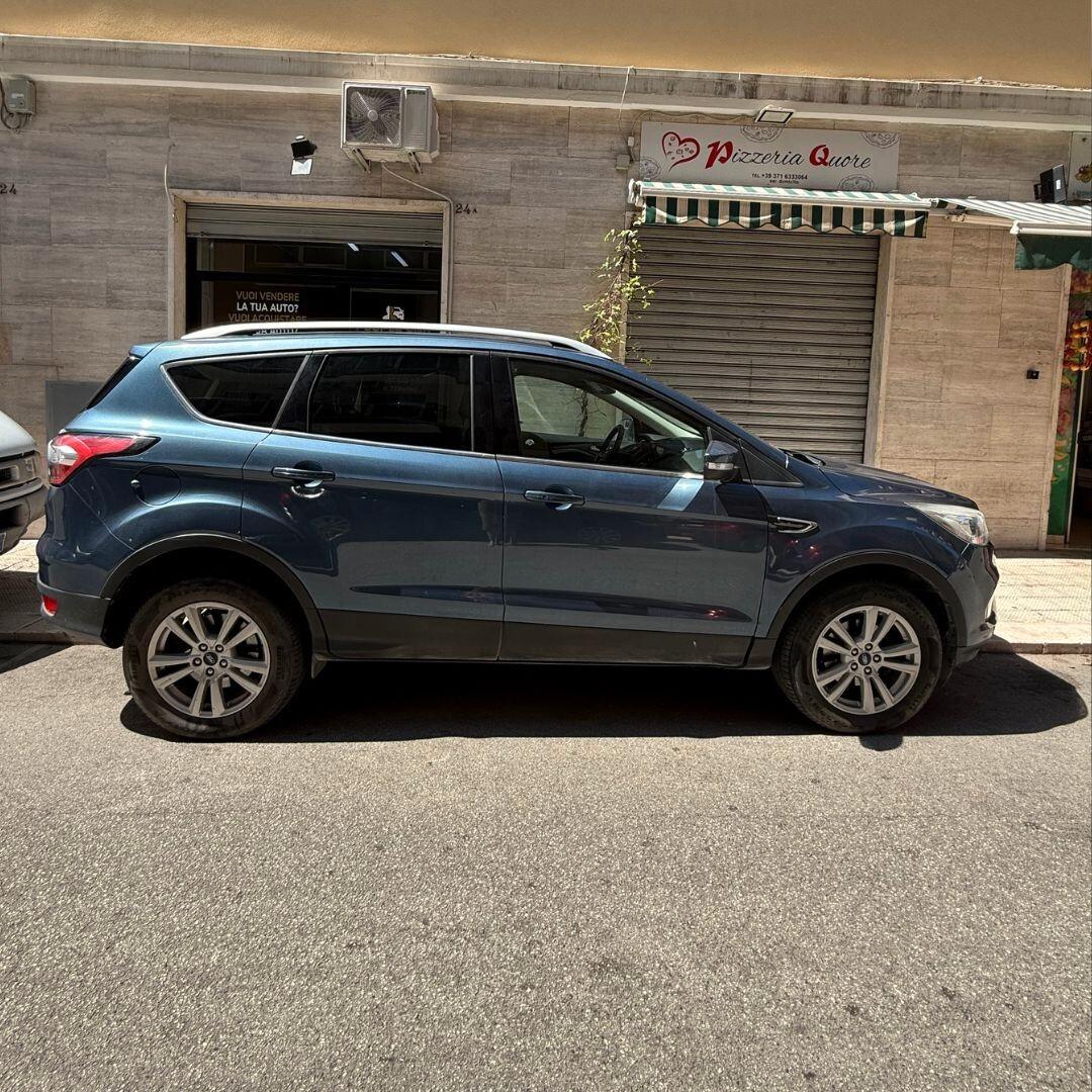 Ford Kuga 1.5 TDCI - 120 CV