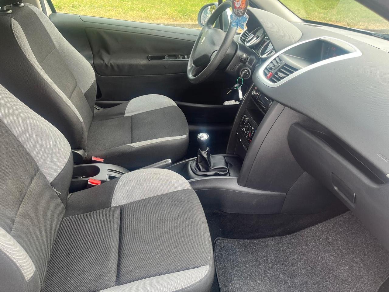 Peugeot 207 1.4 8V 75CV 3p. ECO GPL