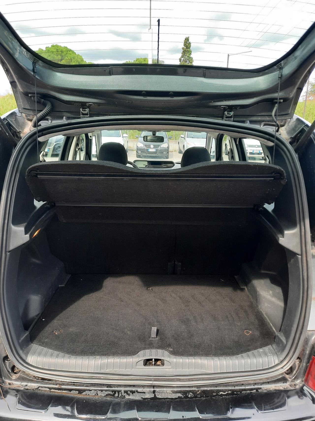 Citroen C3 Picasso 1.6 HDi 90 Exclusive Theatre OK NEOPATENTATI