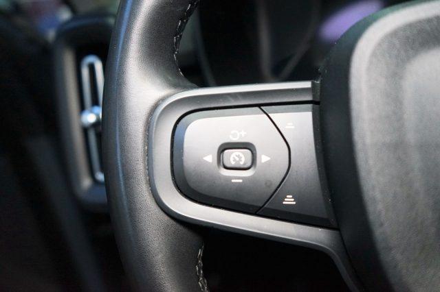 VOLVO XC40 B3 automatico Business MHEV Certificata