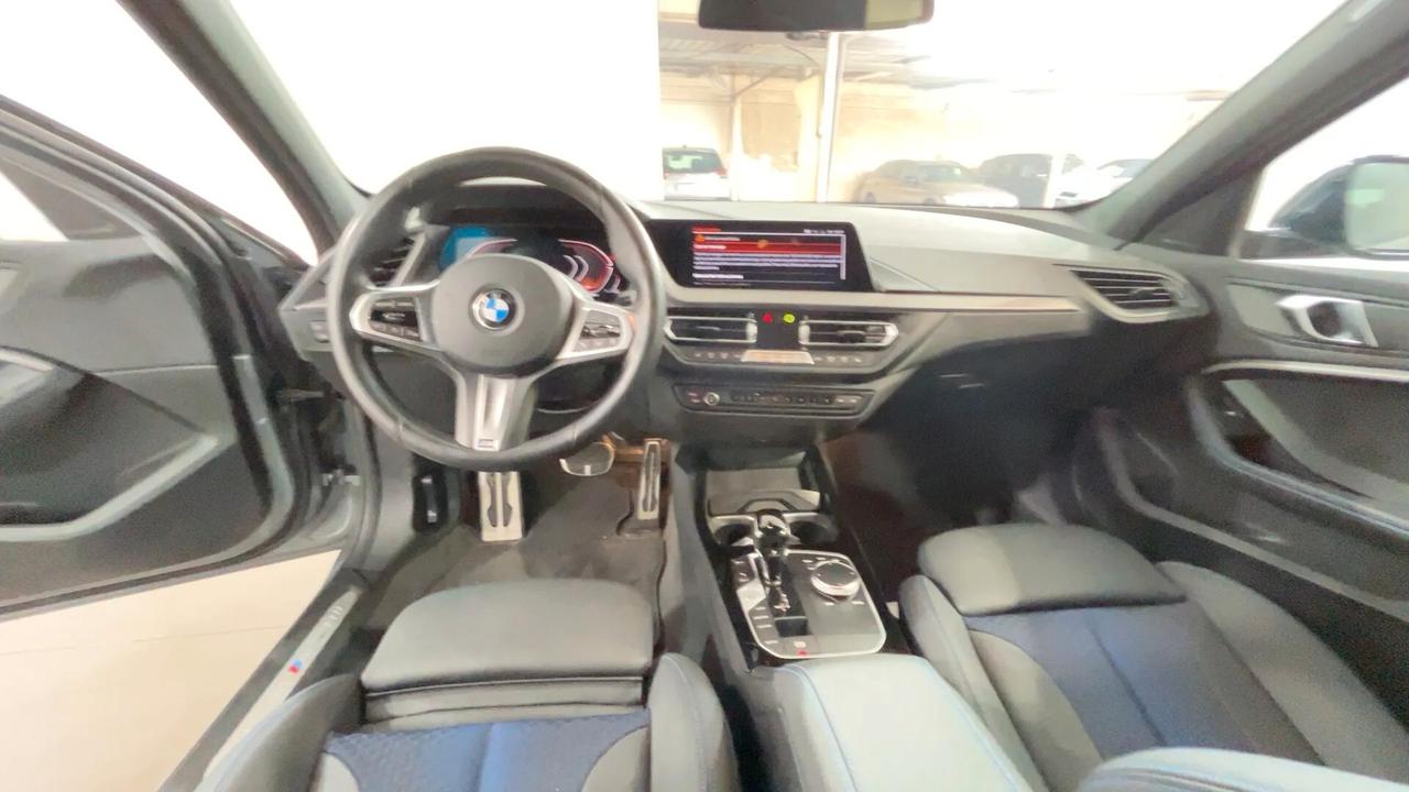 Bmw 118 118d 5p. Msport