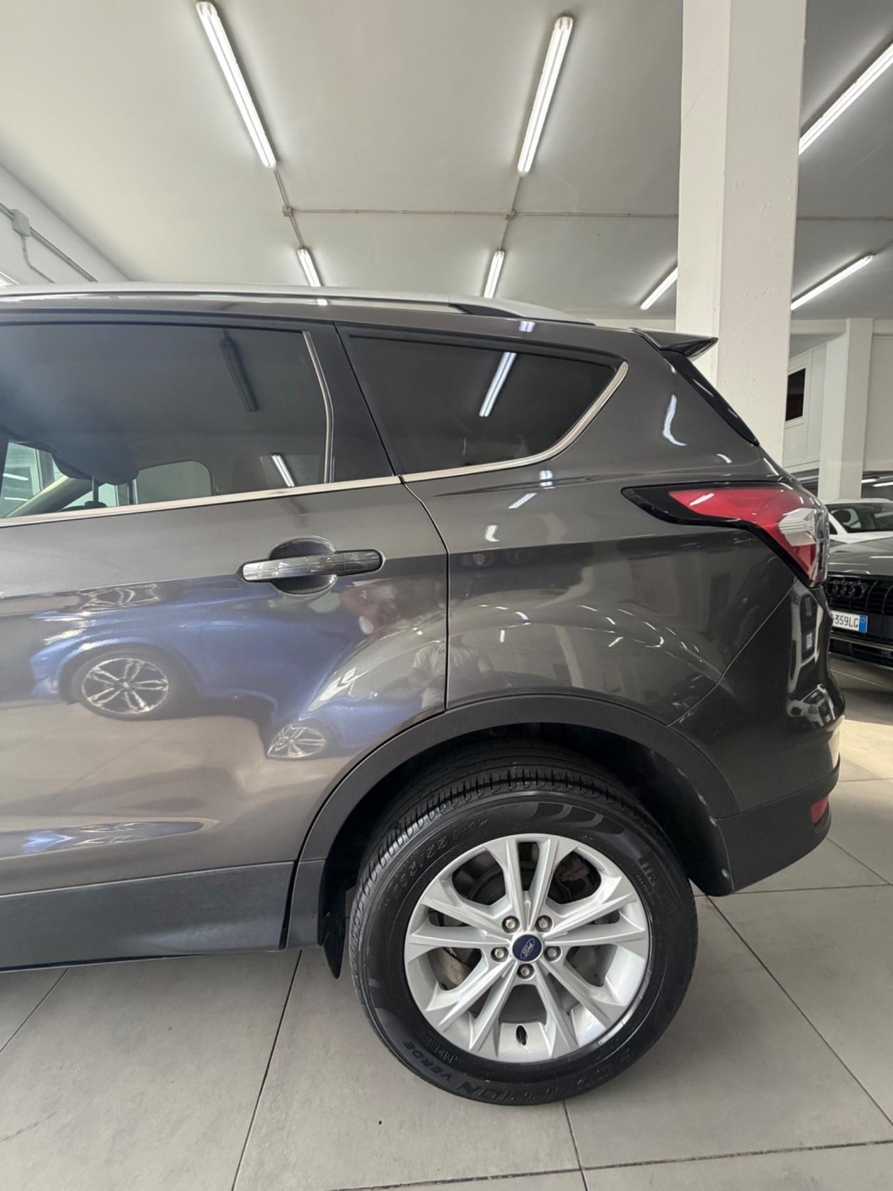 Ford Kuga 1.5 TDCI 120 CV 2WD Titanium FINANZIABILE