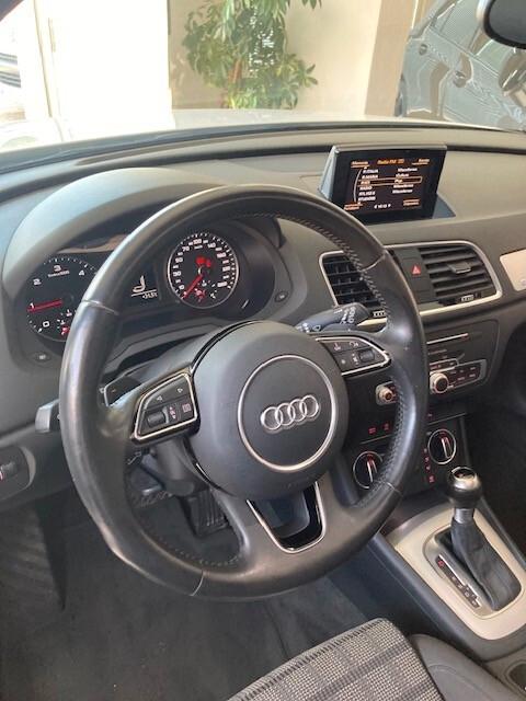 Audi Q3 2.0 TDI 150 CV quattro S tronic Sport