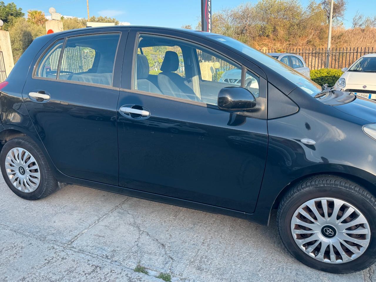 Toyota Yaris 1.0 5 porte