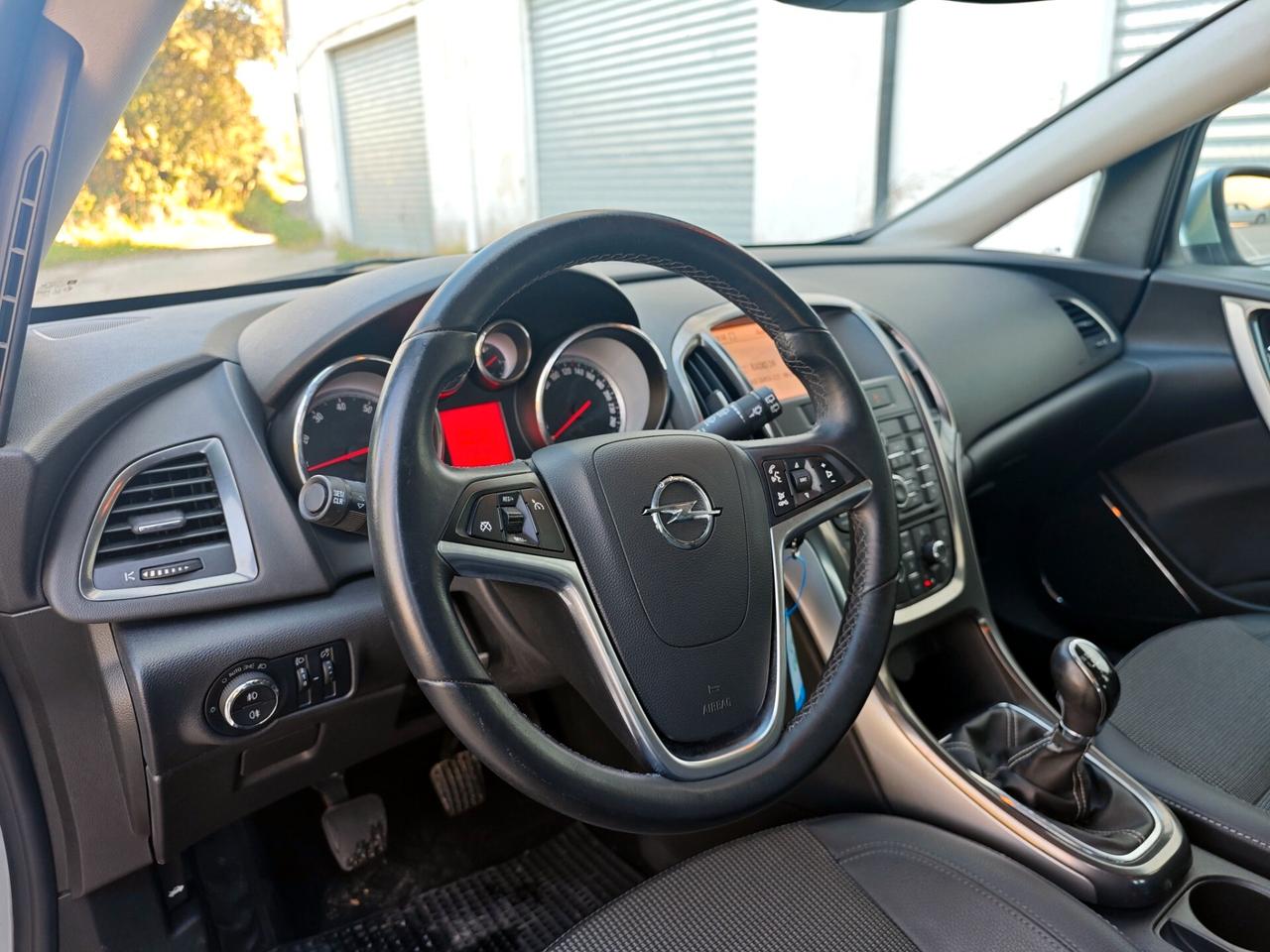 Opel Astra 1.4 Turbo 5 porte Cosmo