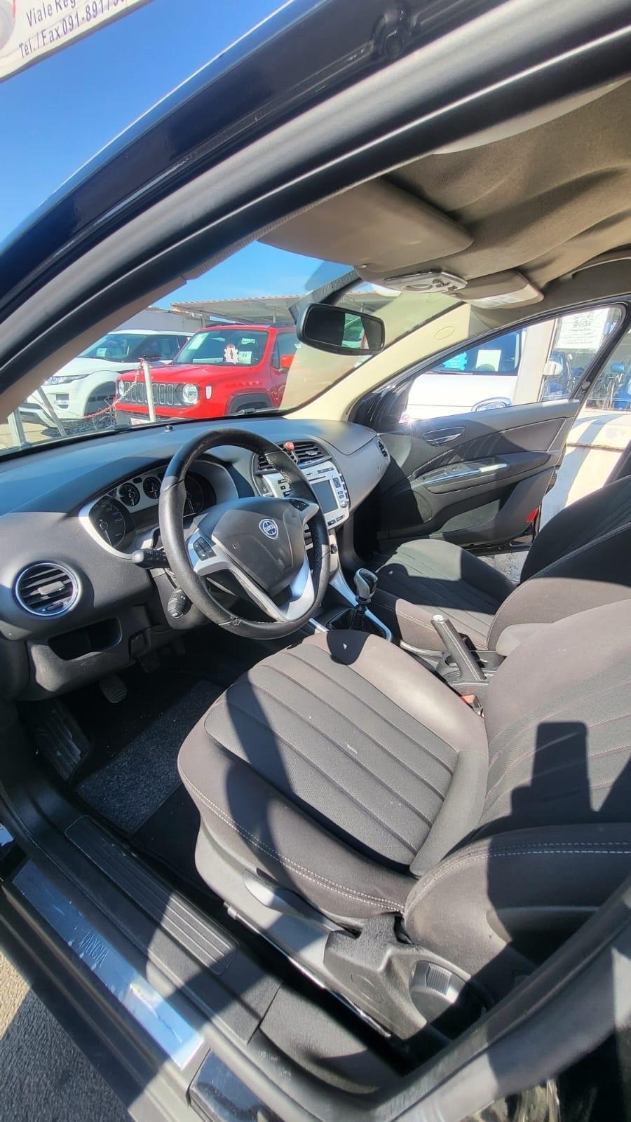 Lancia Delta 1.6 multijet 120cv