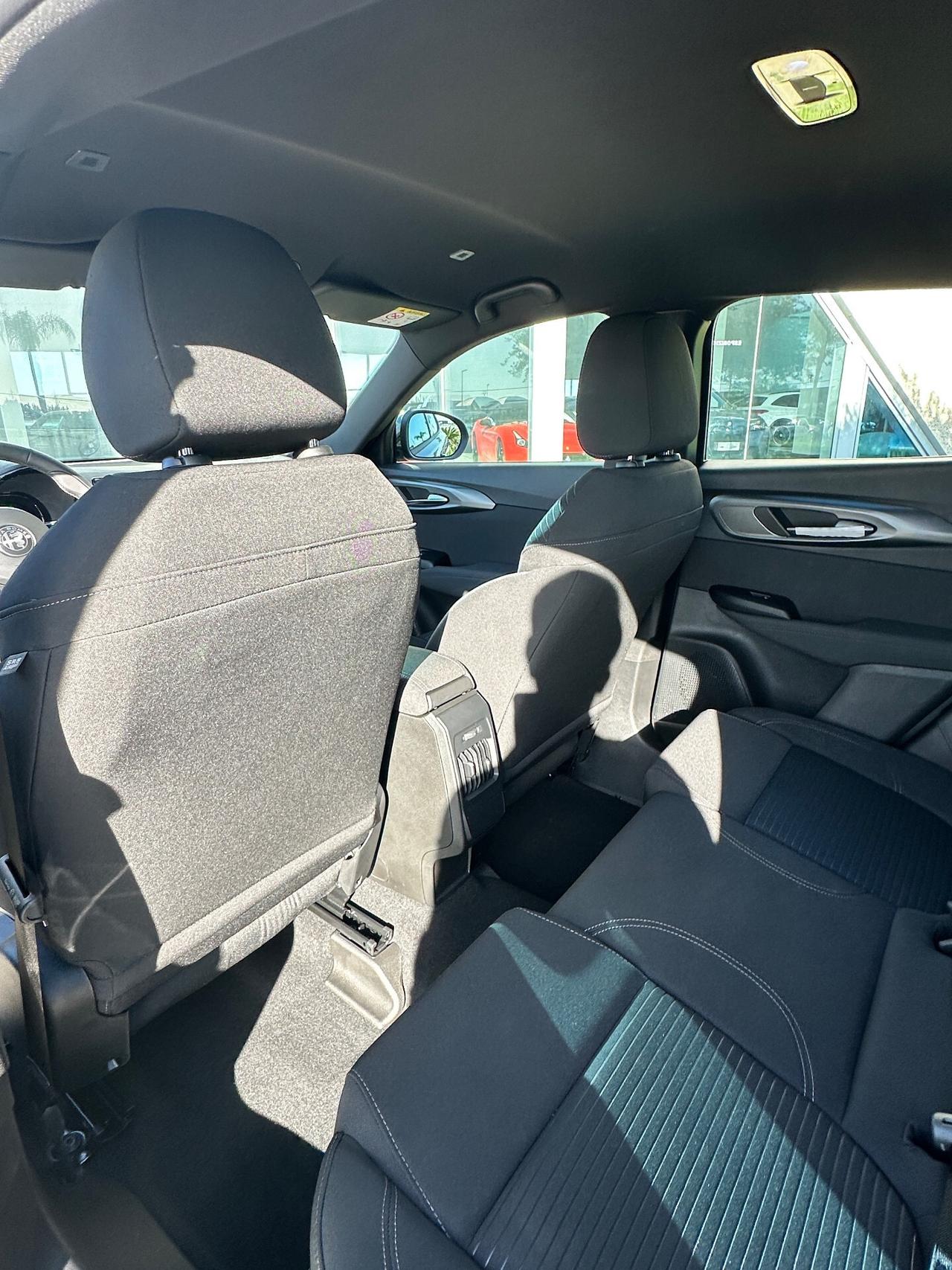 Alfa Romeo Tonale Sprint 130cv possibilità noleggio no scoring