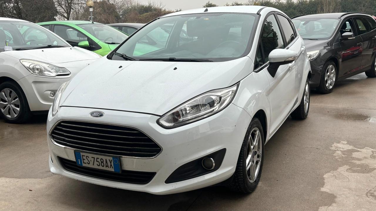Ford Fiesta Ikon 1.4 5 porte Bz.- GPL