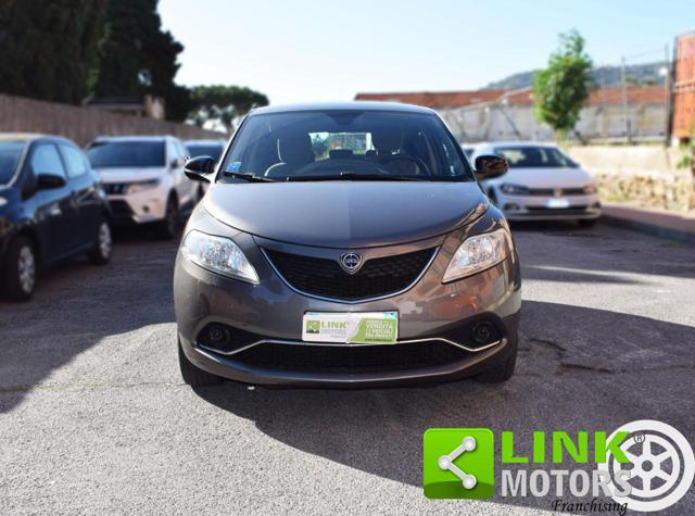 LANCIA Ypsilon 1.2 69 CV 5 porte PER NEOPATENTATI !!!