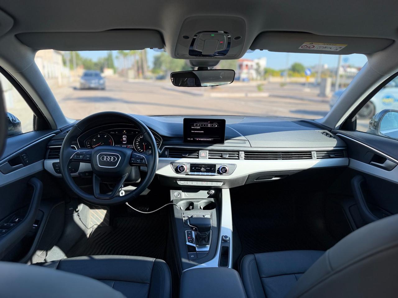 Audi A4 30 TDI S tronic Design