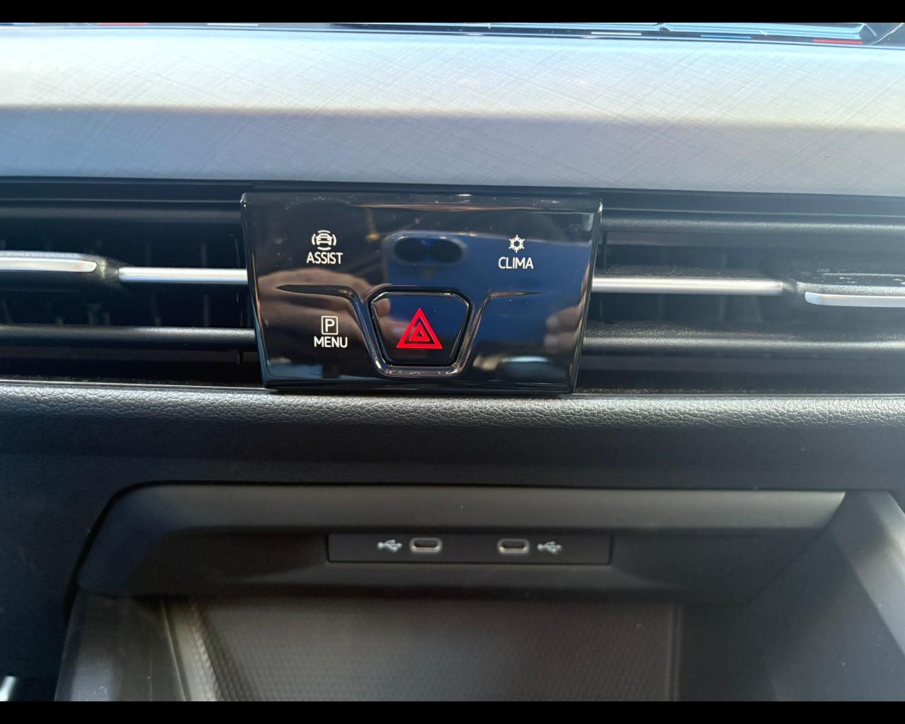 VOLKSWAGEN Golf 8ª serie - Golf 2.0 TDI 115 CV SCR Life