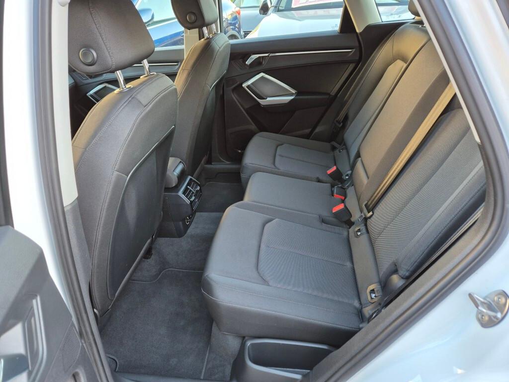 Audi Q3 2.0 TDI 150CV S-tronic BUSINESS