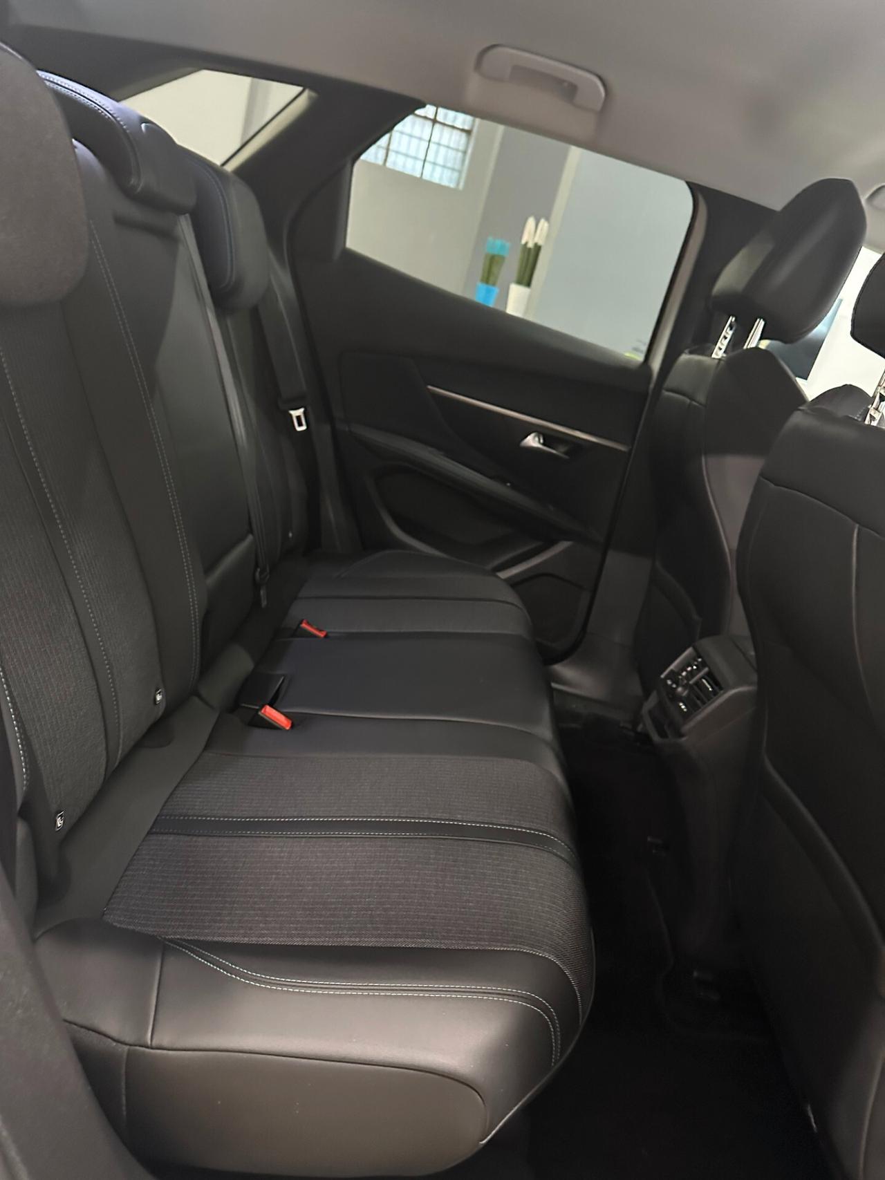 Peugeot 3008 BlueHDi 130 S&S EAT8 Allure Pack