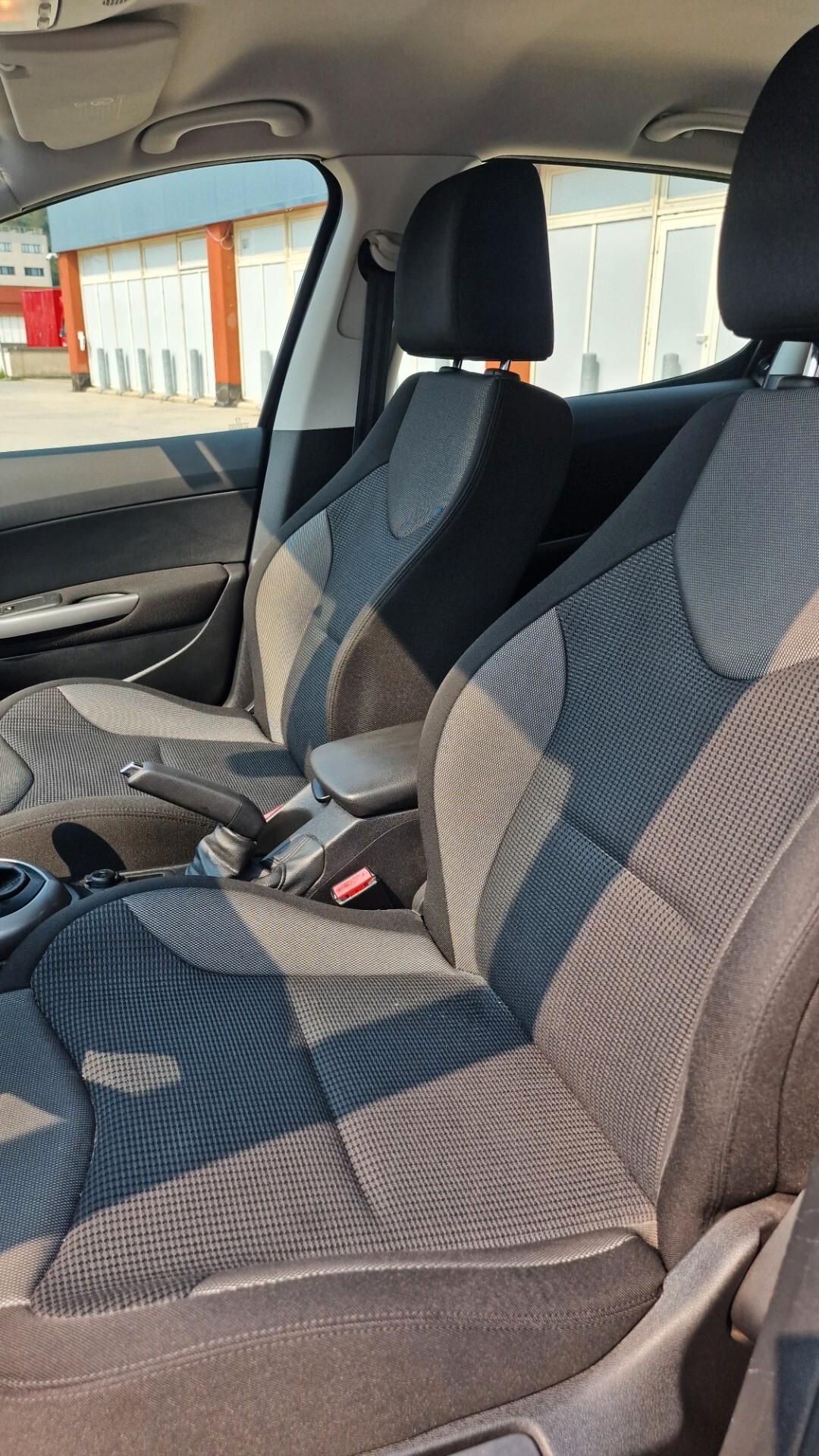 Peugeot 308 1.6 VTi 120CV 5p. Active