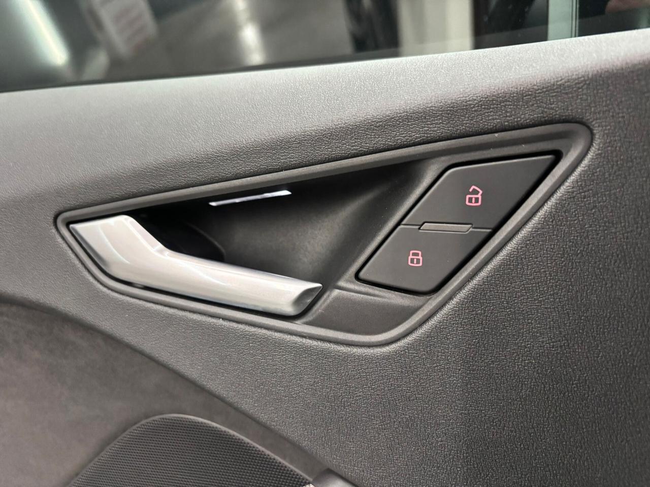 Audi TT Coupé 1.8 TFSI S tronic line 180CV