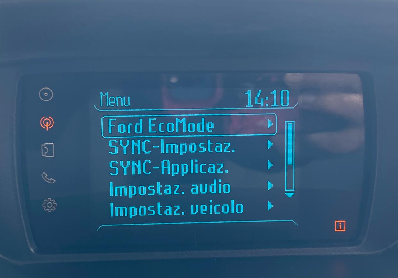 FORD Tourneo Courier 1.5 tdci 75cv titanium E5