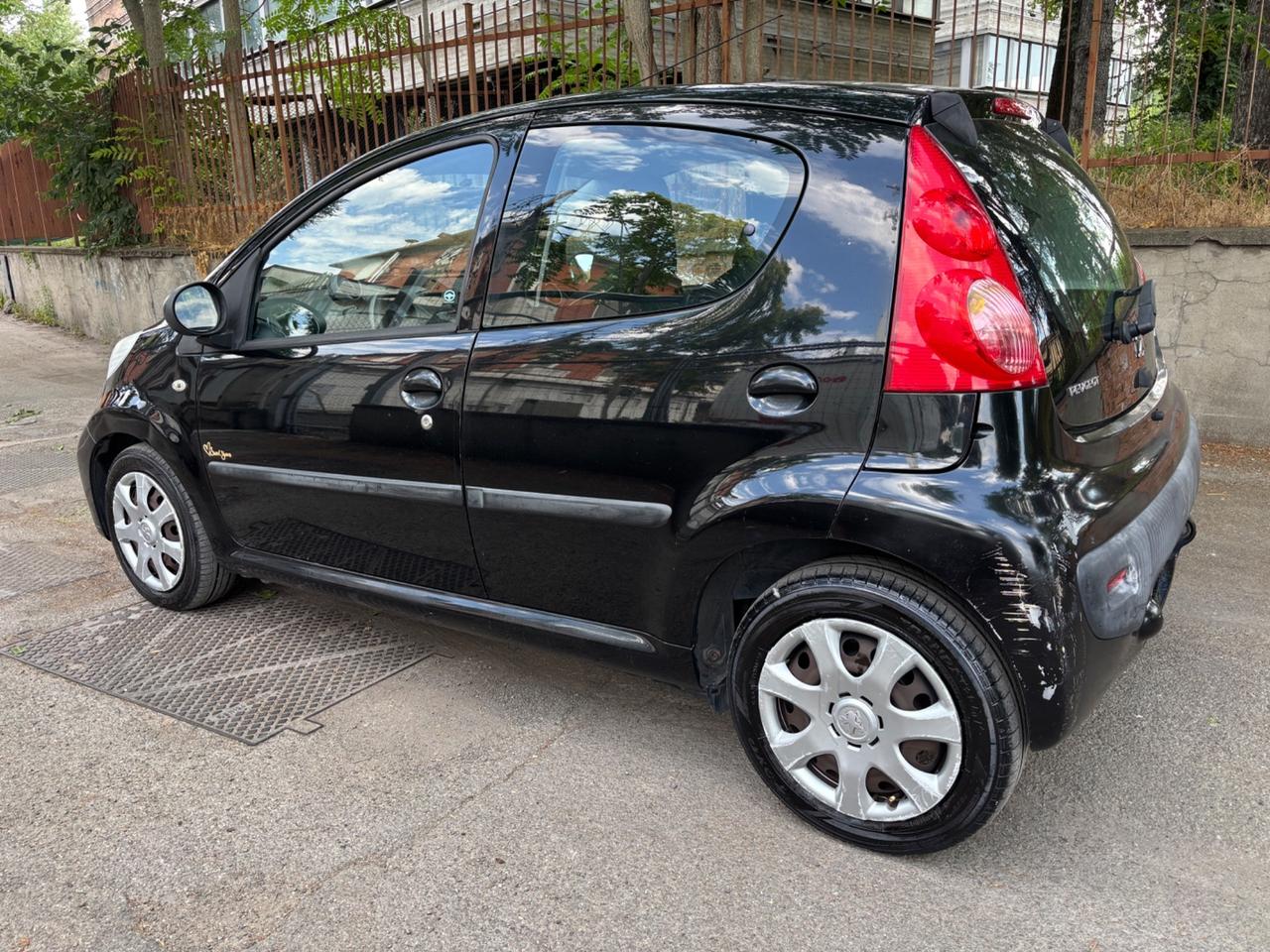 Peugeot 107 1.0 68CV 5p. Sweet Years