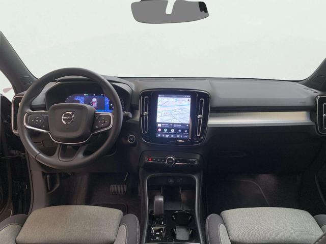 VOLVO XC40 B3 automatico Plus Dark Aziendale