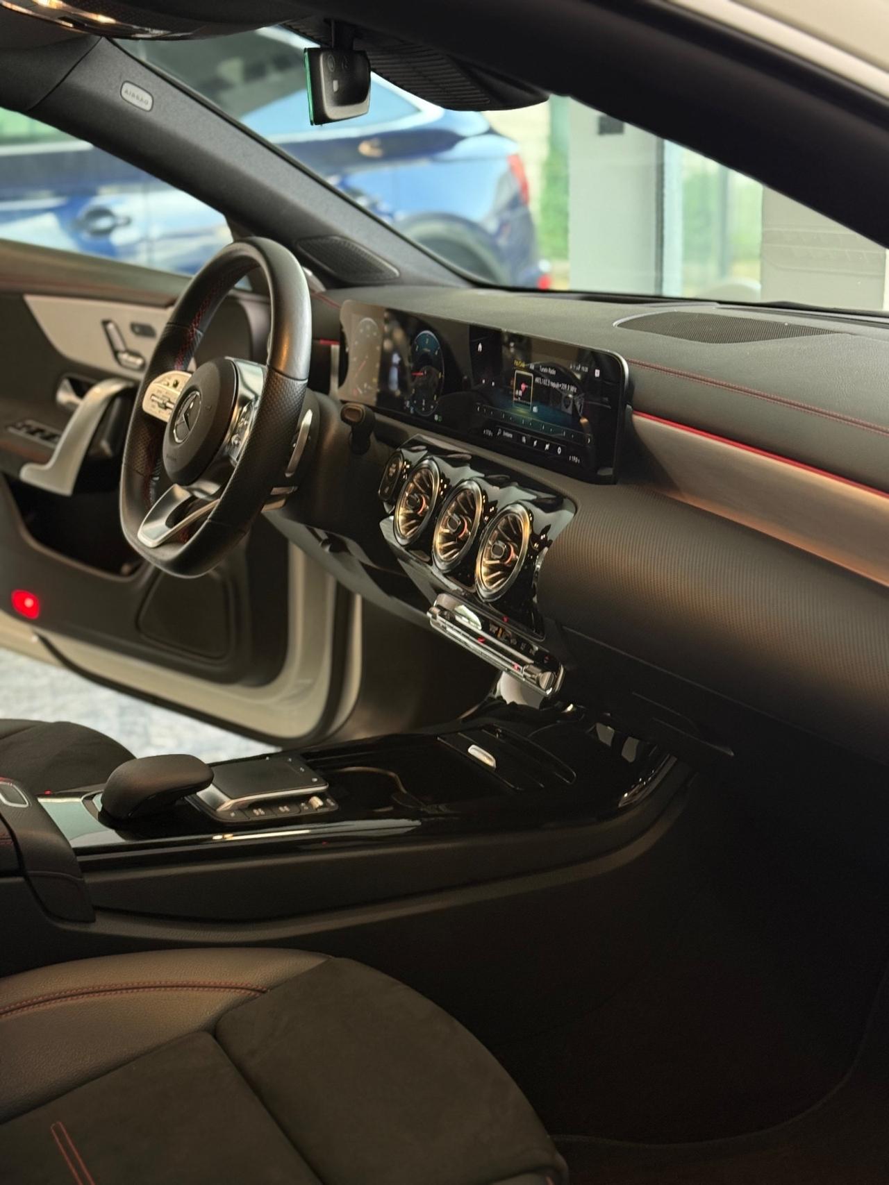 Mercedes-benz CLA 200 d Automatic Premium