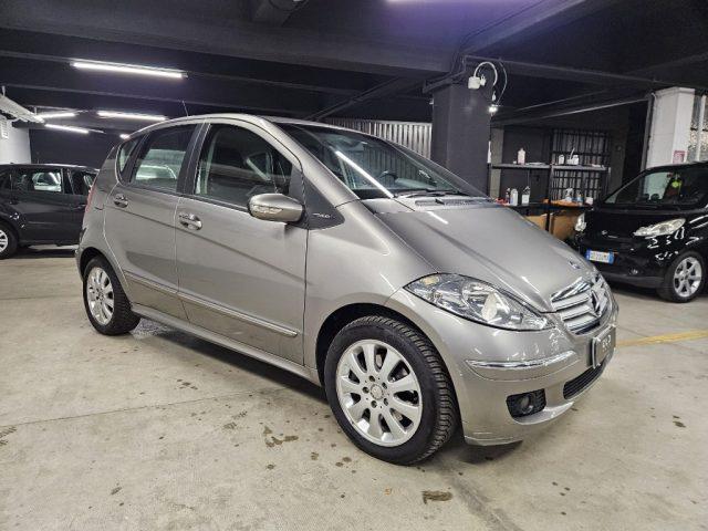MERCEDES-BENZ A 200 CDI Elegance