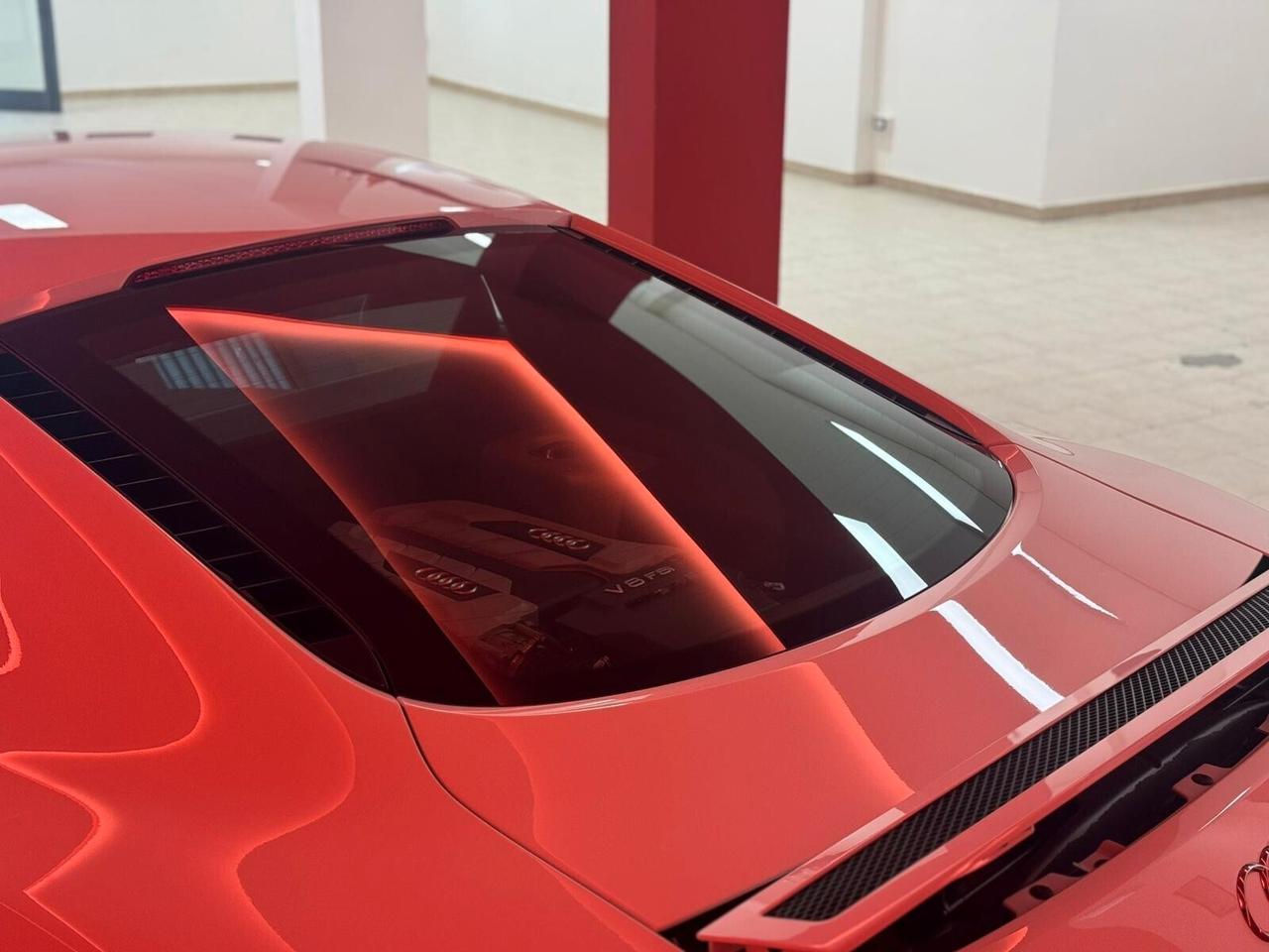 Audi R8 4.2 V8 FSI quattro R tronic