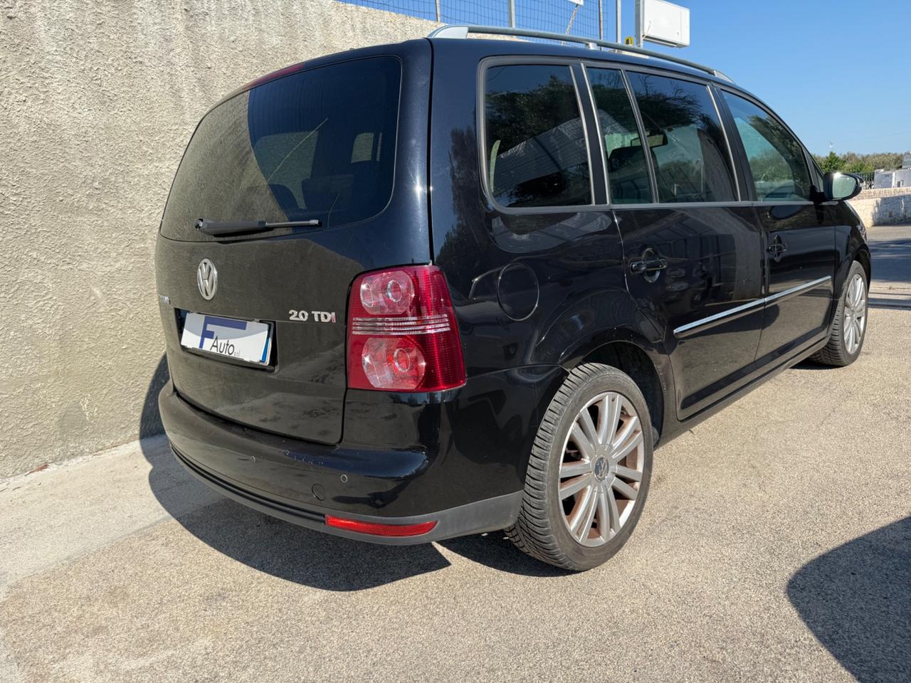 Volkswagen Touran 7 POSTI ,2.0 TDI 170CV DSG Highline,Cambio Automatico,Navigatore,Climatronic,ecc.