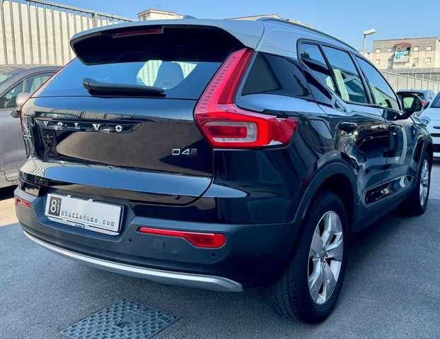 Volvo XC40 D4 AWD Geartronic Momentum