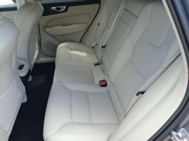 Volvo XC60 XC60 2.0 b4 Inscription awd auto