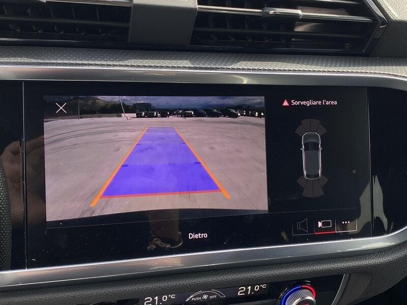 Audi Q3 SPB S Line interno ed esterno 2.0 TDI 150CV S-Tronic 35