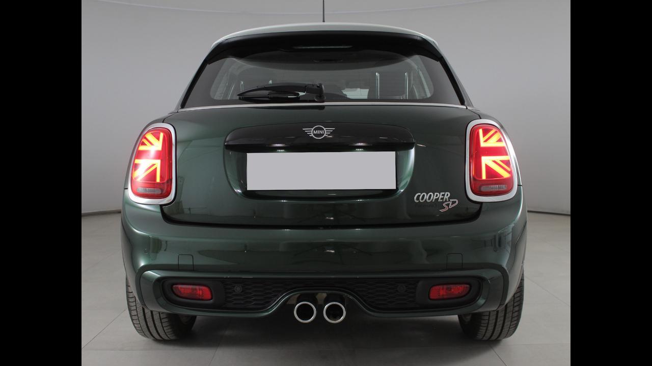 MINI Mini IV F55 2018 5p - Mini 5p 2.0 Cooper SD Business auto