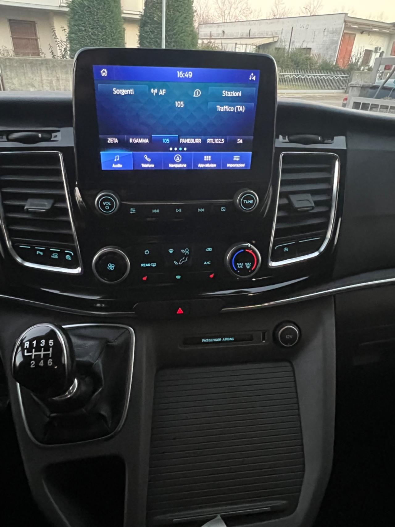 FORD TOURNEO CUSTOM 2.0 DIESEL IBRIDO 8 POSTI UNICO PROPRIETARIO PERFETTO