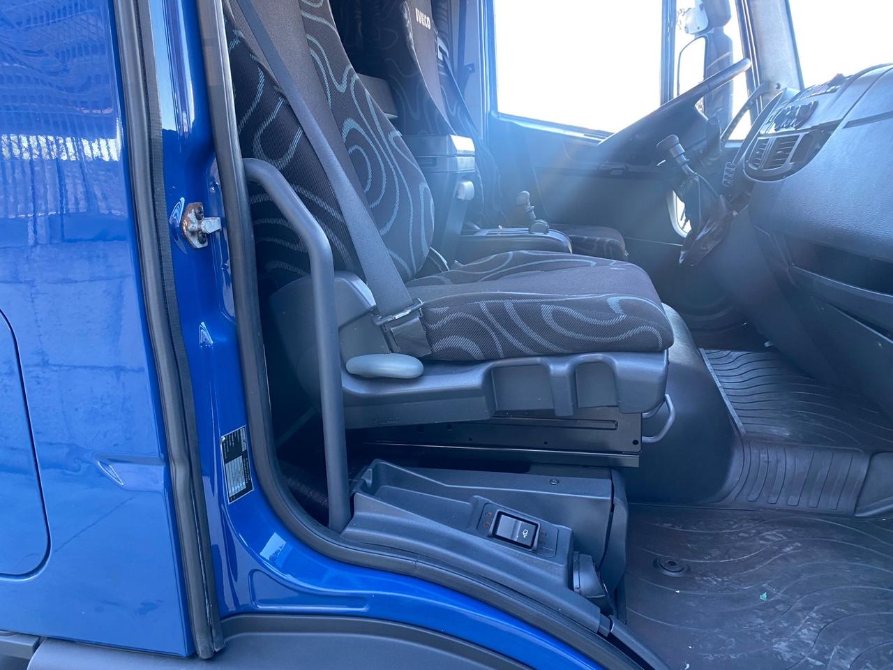 Iveco EuroCargo ML80E22 Cabina Letto