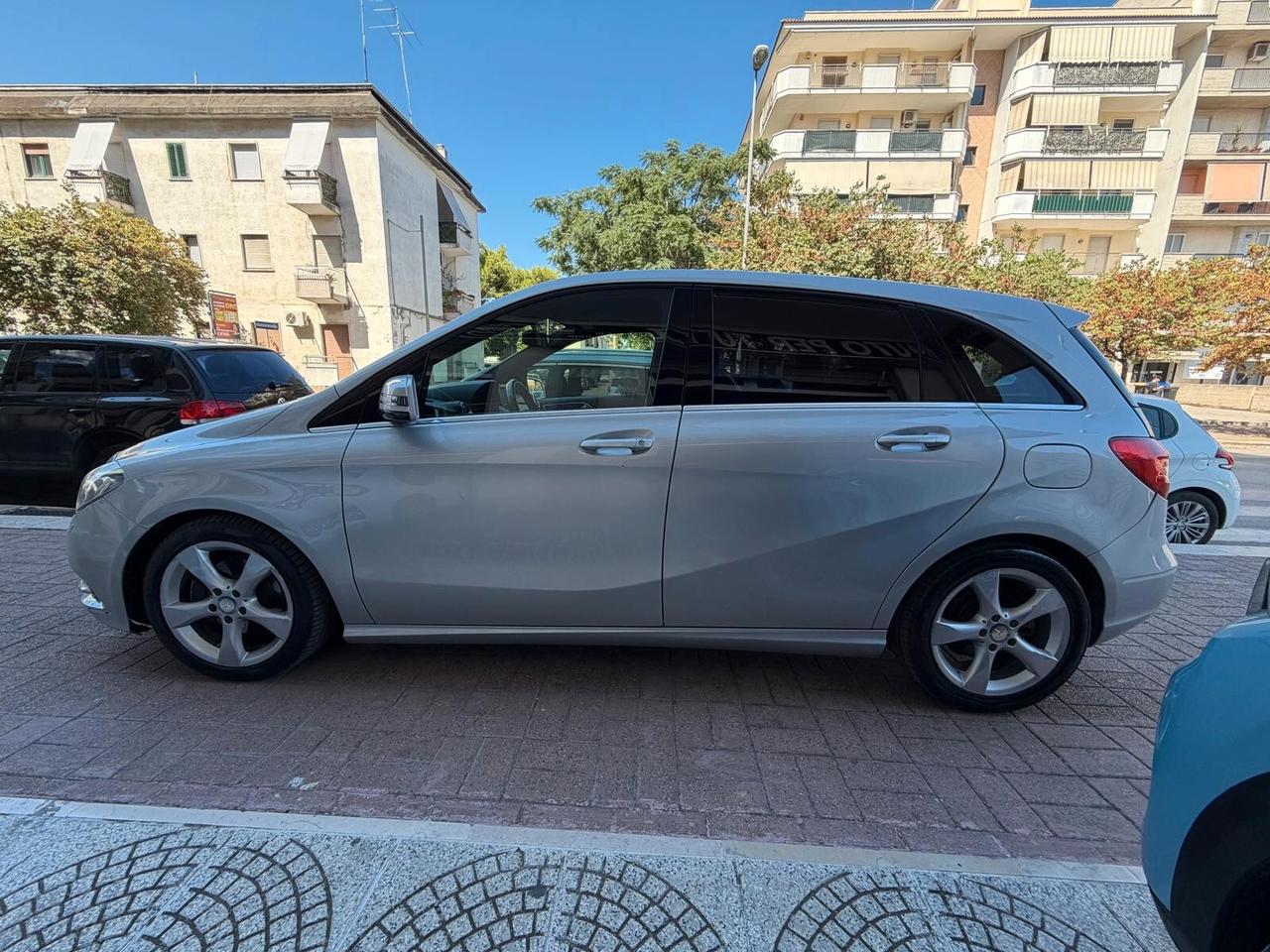 Mercedes-benz B 200 CDI BlueEFFICIENCY Premium