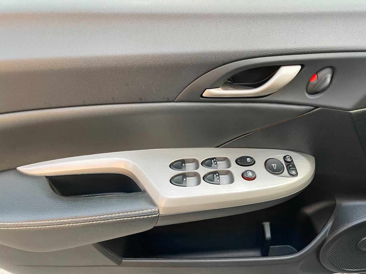 Honda Civic 5p 1.8 i-vtec Exclusive AUTOMATICA NEOPATENTATI