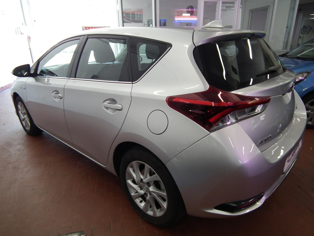 Toyota Auris 1.8 Hybrid KM 64.000 ! UNIPROPRIETARIO ! NAVI TELECAMERA CRUISE TELEFONO !