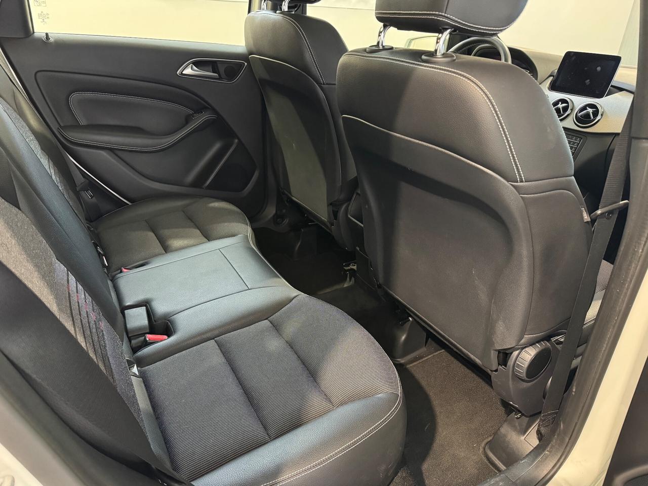 Mercedes-benz B 180 d Automatic Sport